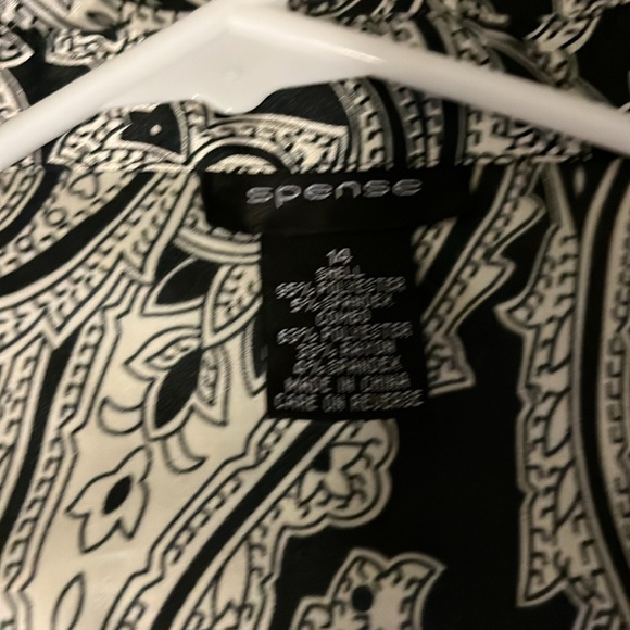 Spence dress, women’s size 14, silky top with black bottom - Picture 5 of 9